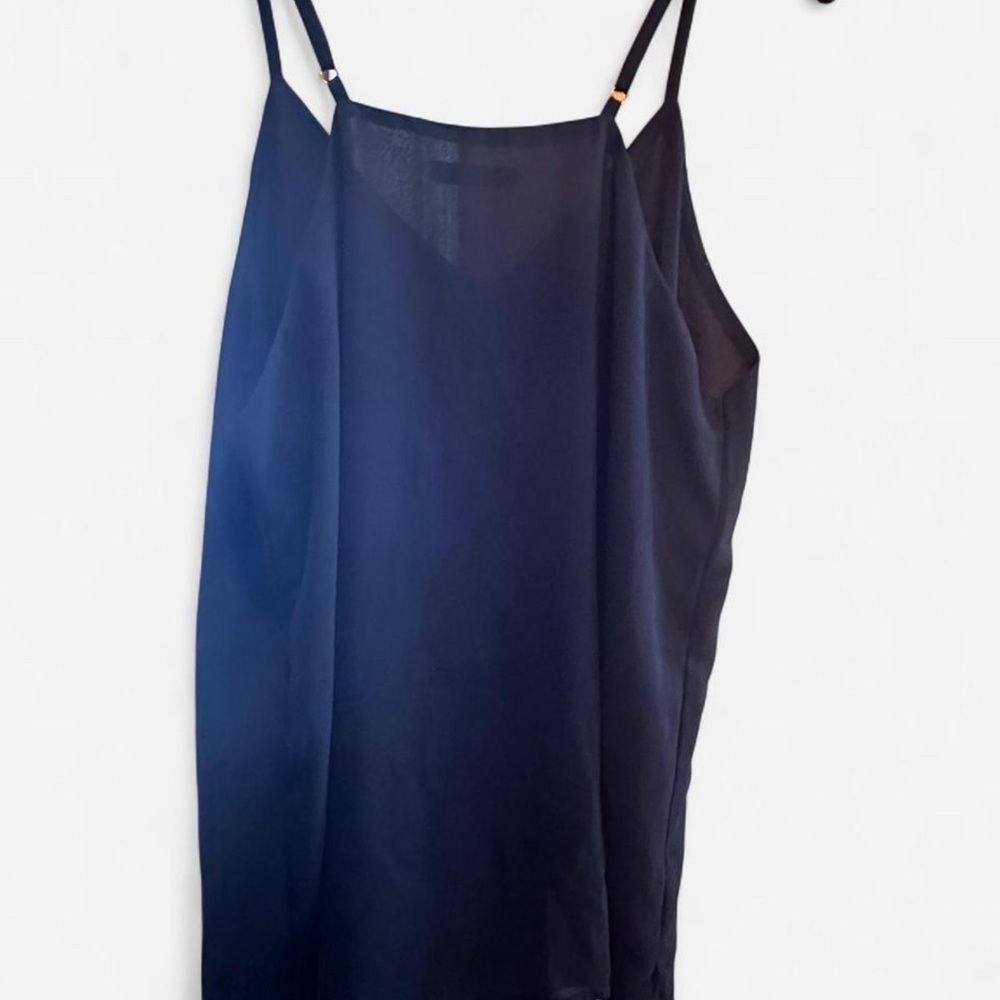 Black Sleeveless V-Neck Tank Cami Top Double Layer size Medium Womens - Picture 4 of 5